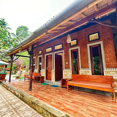 D'Karang Eco Lodge Undisan Exterior photo